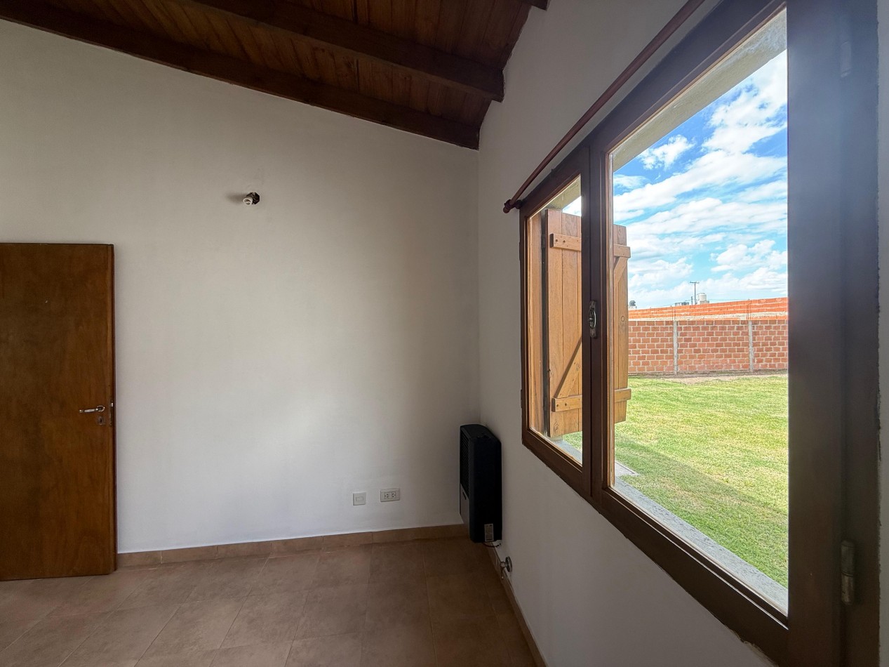 Casa 4 Amb Excelente Estado - Coronel Vidal - Apta Credito 