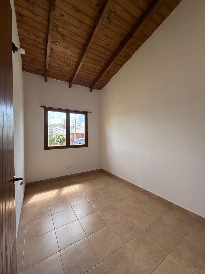 Casa 4 Amb Excelente Estado - Coronel Vidal - Apta Credito 