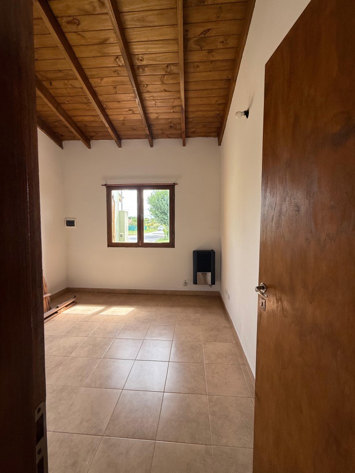 Casa 4 Amb Excelente Estado - Coronel Vidal - Apta Credito 
