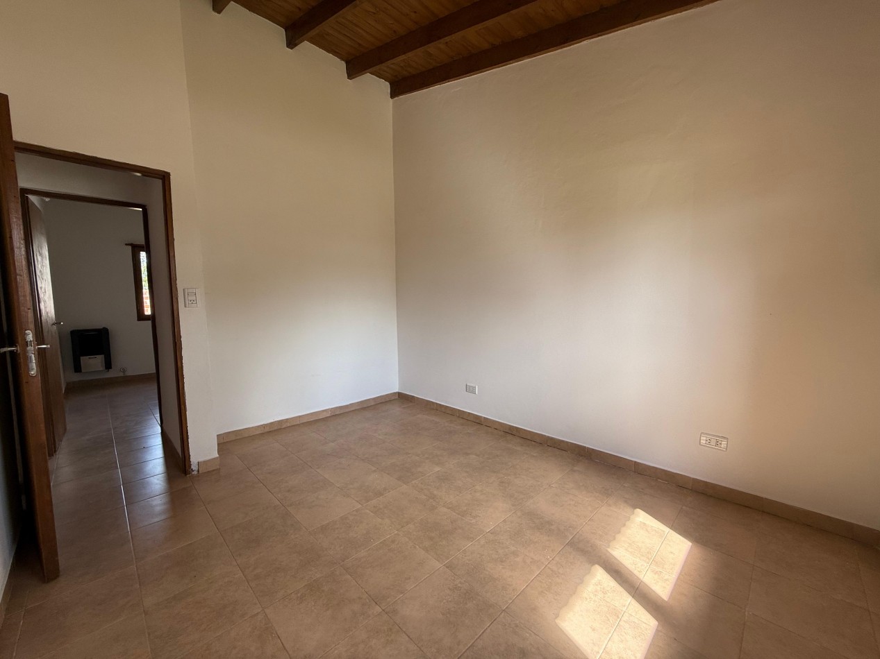 Casa 4 Amb Excelente Estado - Coronel Vidal - Apta Credito 