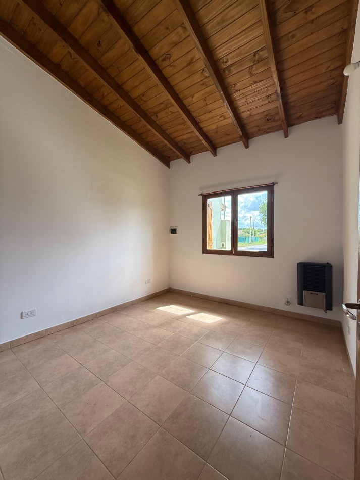 Casa 4 Amb Excelente Estado - Coronel Vidal - Apta Credito 