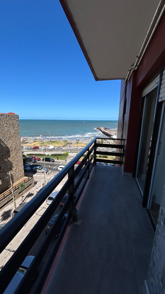Dpto 2 amb c/ Dep. a la calle y Vista al mar - Punta Iglesias 