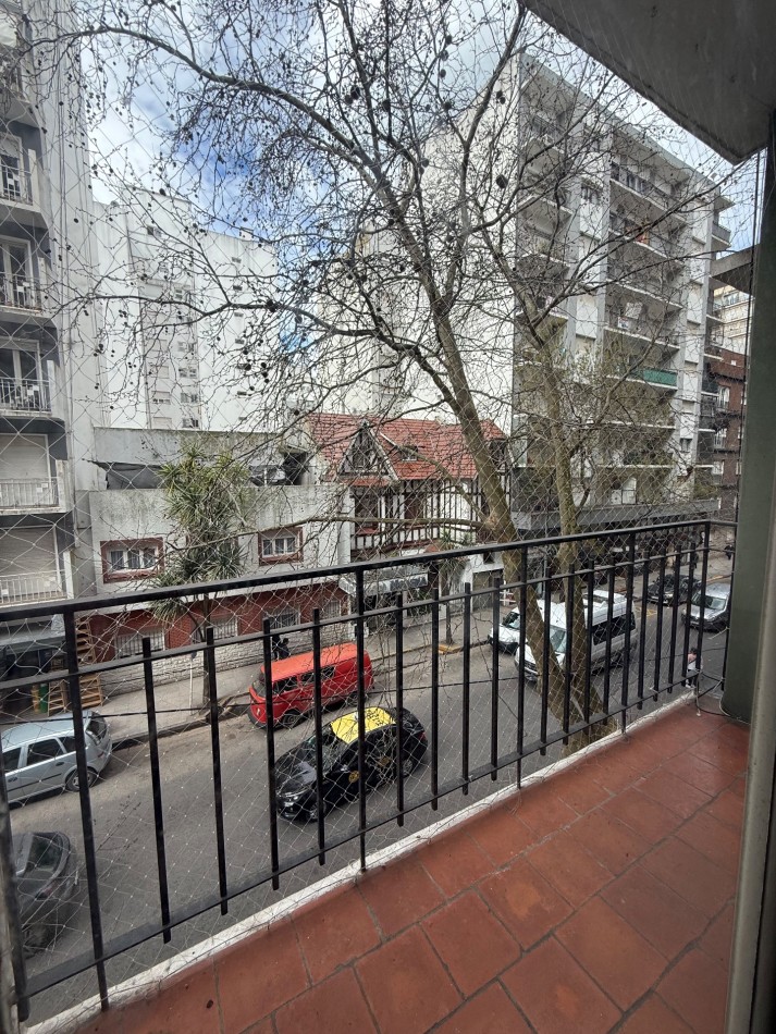 TEMPORADA de VERANO 2026/2027 - Dpto. 3 Amb a la calle c/ Balcon Saliente - Zona Centro