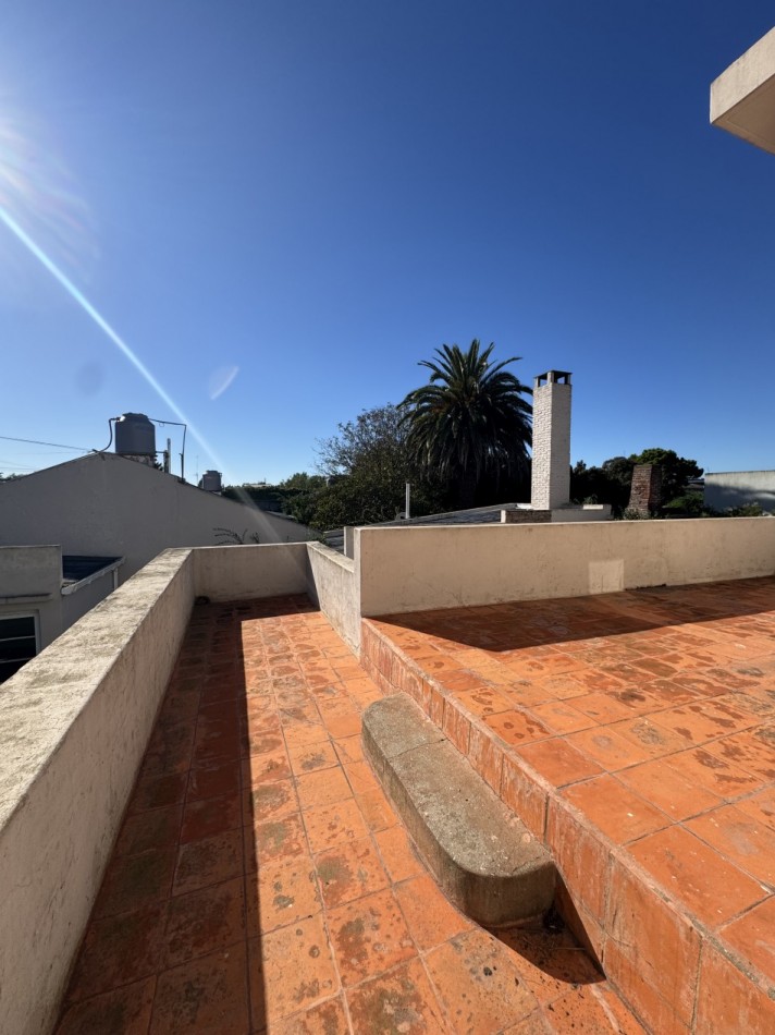 Venta - Casa 4 ambientes Excelente estado -  Coronel Vidal 