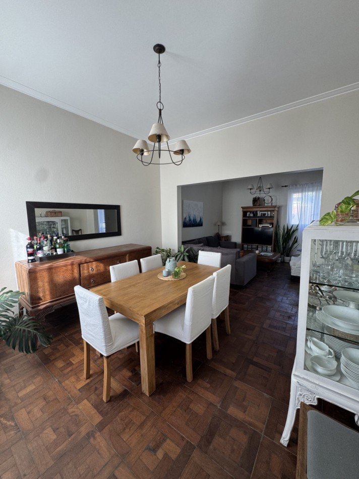 Venta - Casa 4 ambientes Excelente estado -  Coronel Vidal 