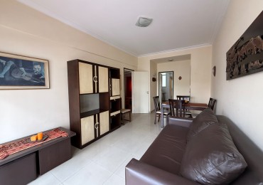 Alquiler 24 meses - Dpto. 3 Amb a la calle c/ Balcon Saliente - Zona Centro