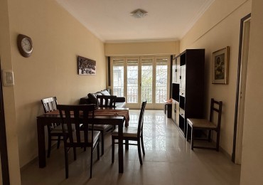 Alquiler 24 meses - Dpto. 3 Amb a la calle c/ Balcon Saliente - Zona Centro